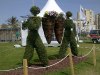 Забавные фигуры из растений, выставка цветов в Хайфе, Израиль