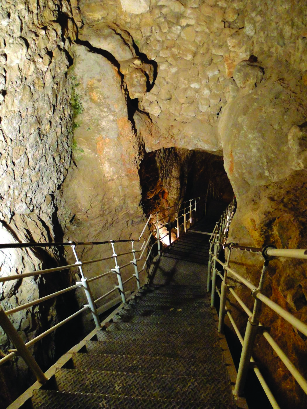 Подземная шахта в городе Давида